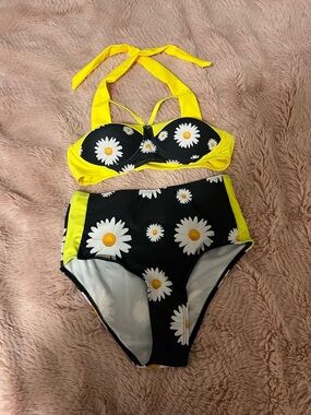 Cute sunflower two piece Bikini